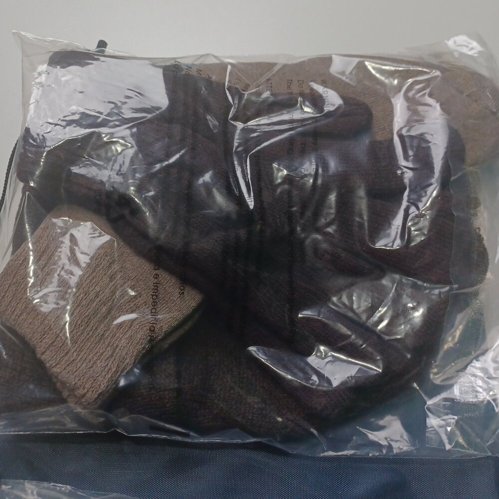 Homeless Kit Package With Toiletries Essentials Draw String Bag - Picture 8 of 12